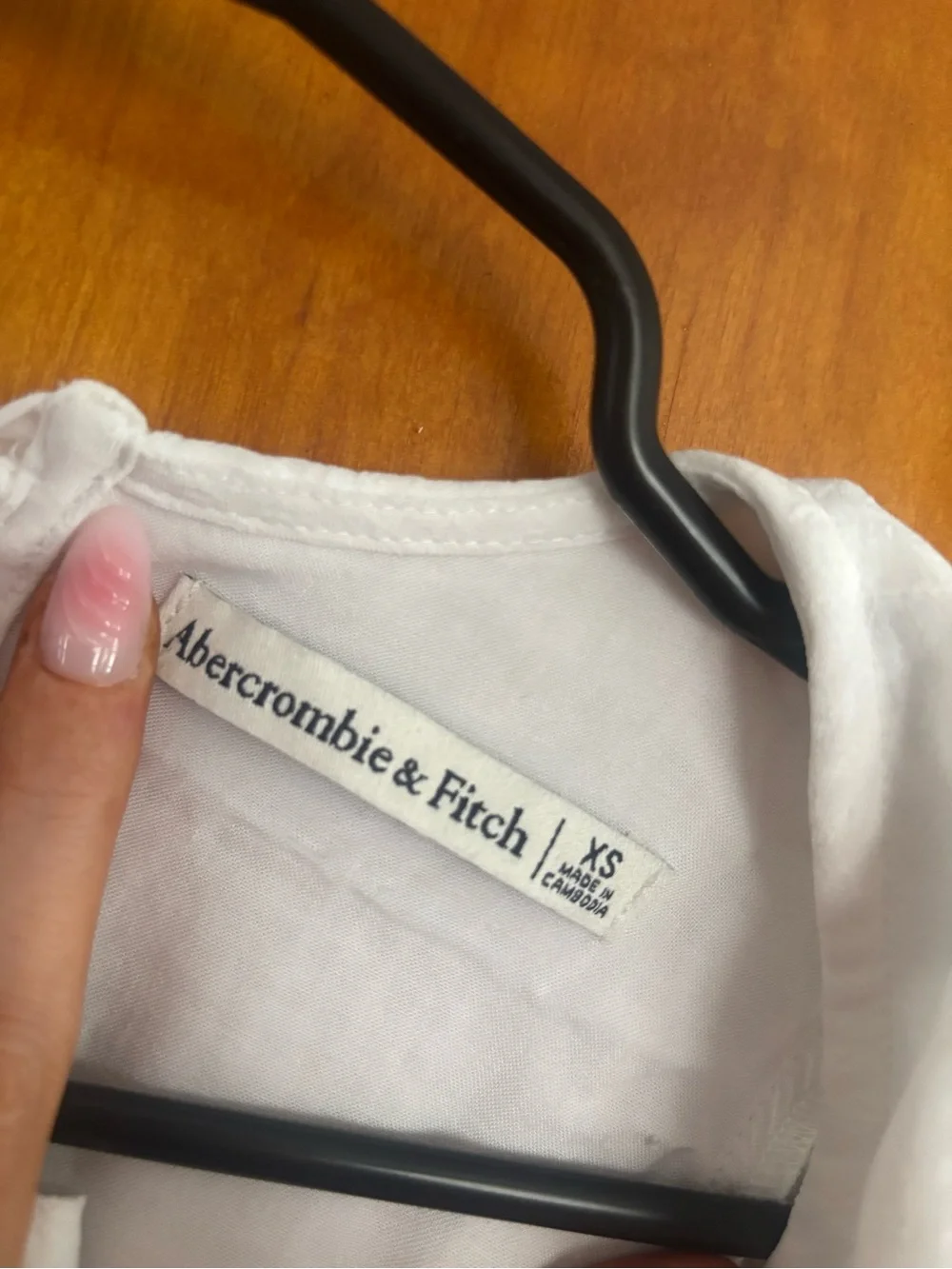 Abercrombie & Fitch White Puff-Sleeve Button Front Tie-Back Blouse